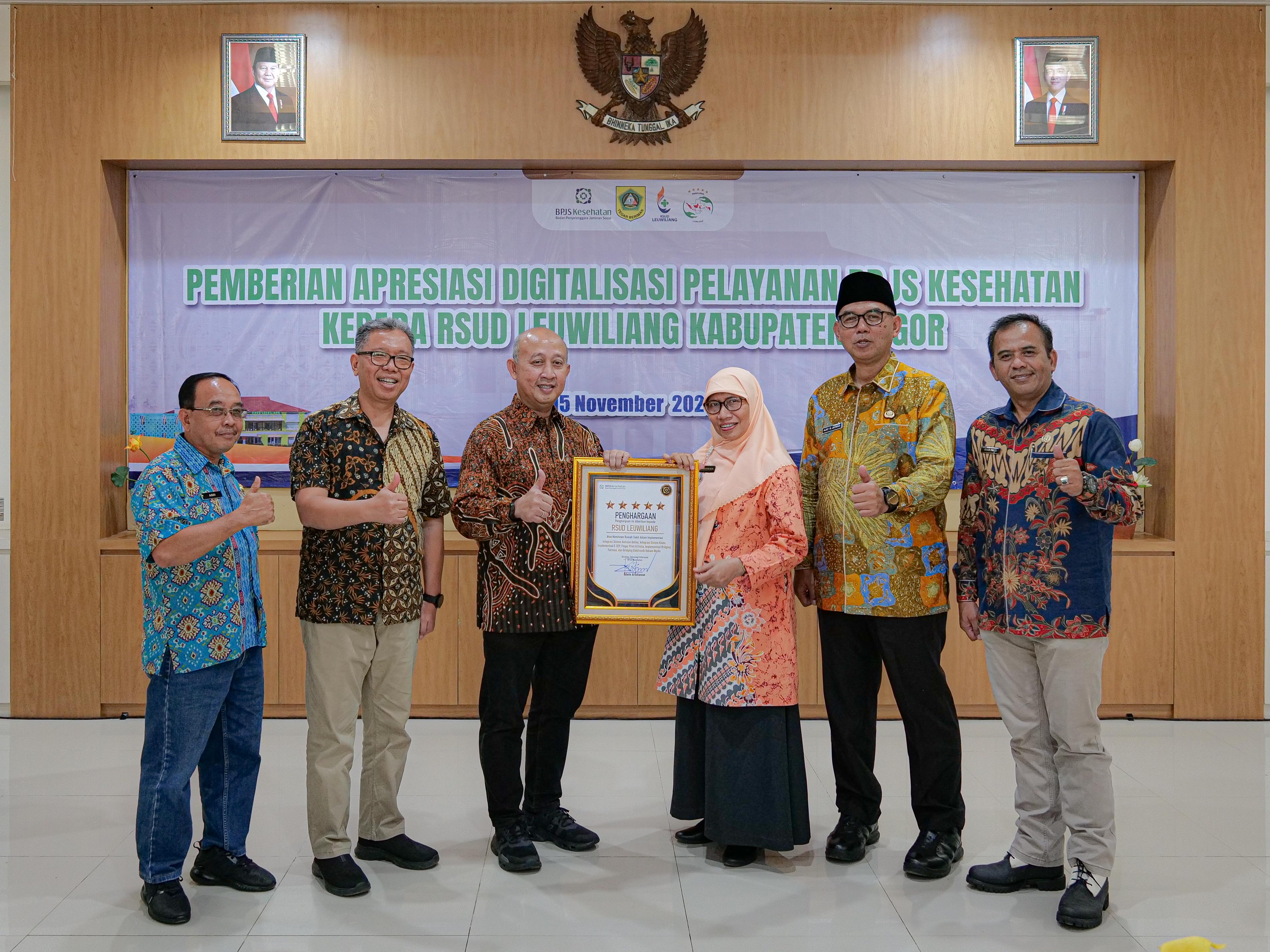 RSUD Leuwiliang Kabupaten Bogor Raih Penghargaan Penerapan Pelayanan Digital Bin ...